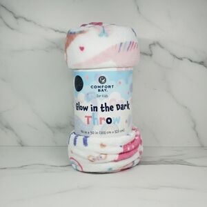 Comfort Bay Kids Glow in the Dark Throw - Pink and White